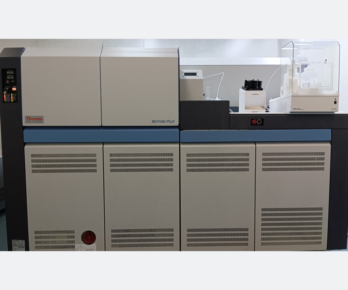Neptune Plus MC-ICP-MS多接收质谱仪